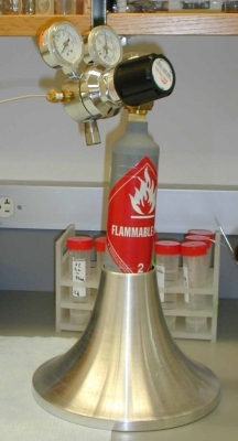 lecture bottle in use